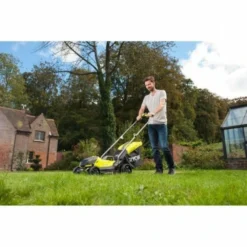 Ryobi Tondeuse A Gazon Pack One+ + Coupe-bordures 18v Sans Fil Rlm1833blt1825m : Rlm18x33b40 Et Coupe-bordures Olt1825m Offert -Jardin Luxueux Pas Cher Magasin 63dbc02eae87d4.98832562