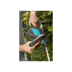 Gardena Taille-haies électrique Comfortcut 600/55 – 600w – Lame 55cm & Coupe ø27mm – Poignée Ergoline – Butée Protec -Jardin Luxueux Pas Cher Magasin 645b8f3fead4d3.99186739